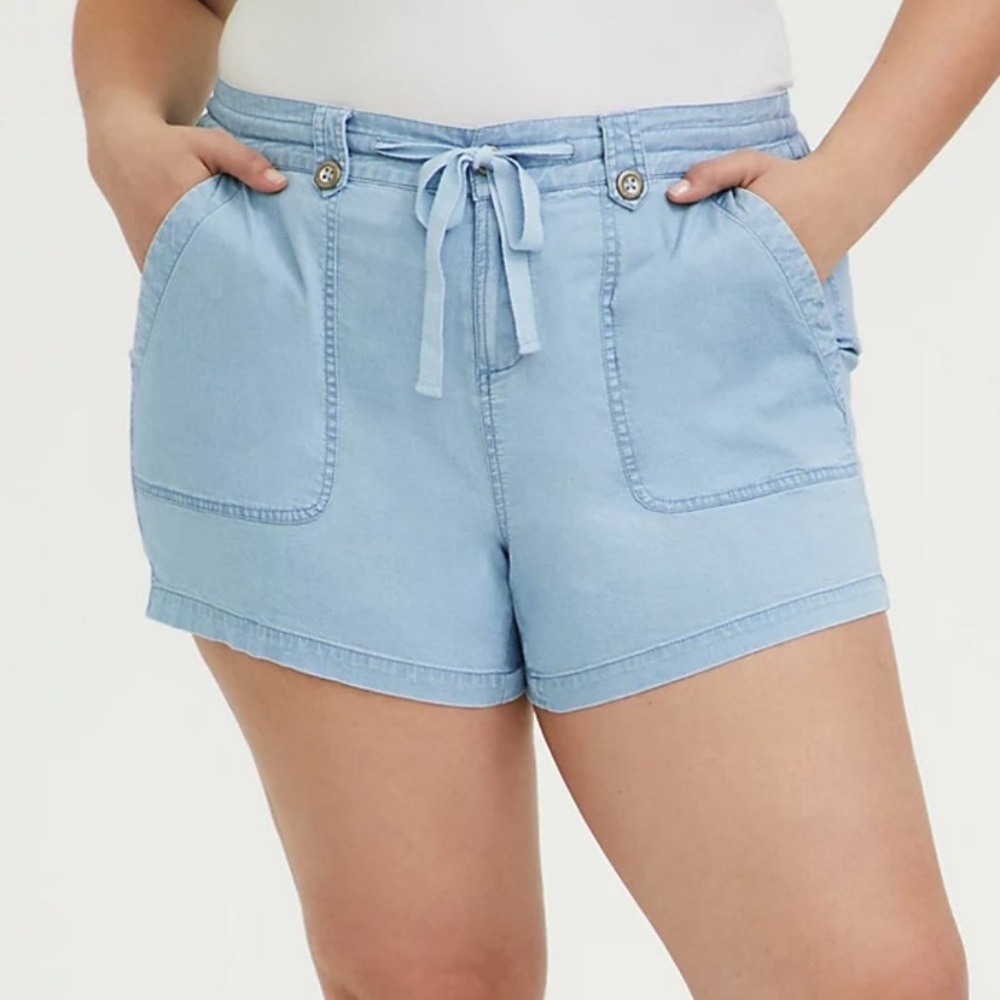 Torrid Chambray Drawstring Pull On Shorts Light W… - image 2
